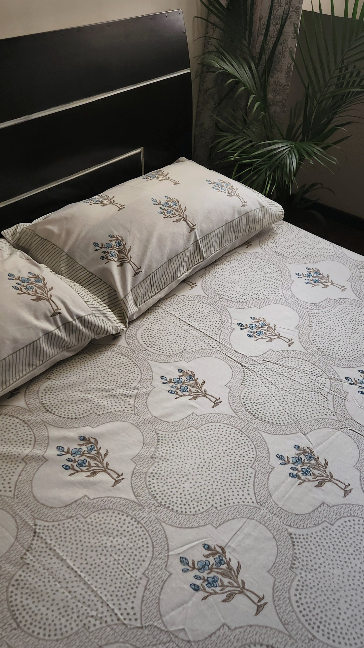 White Jal handblock print bedsheet