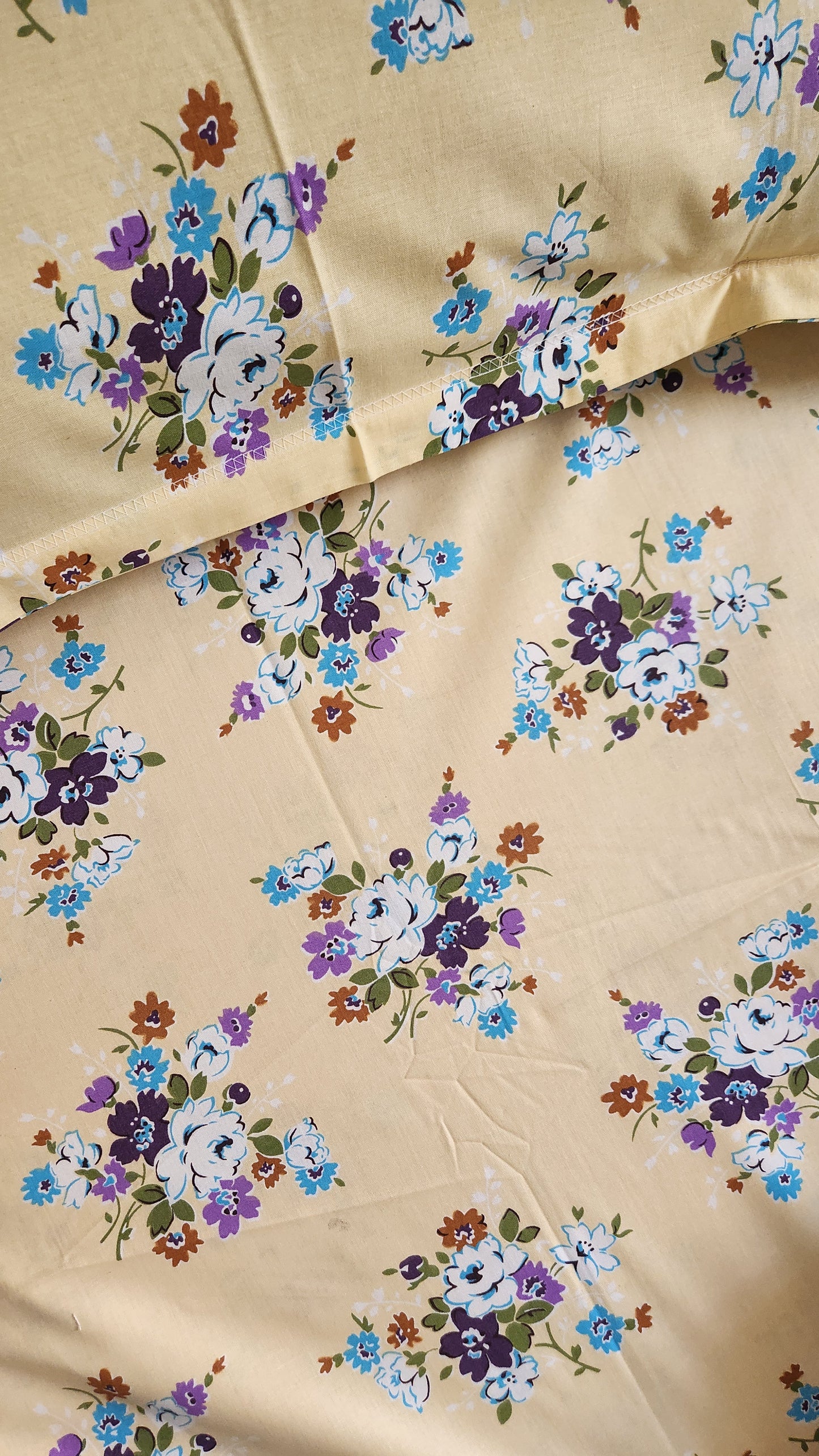 Vintage Bouquet king bedsheet